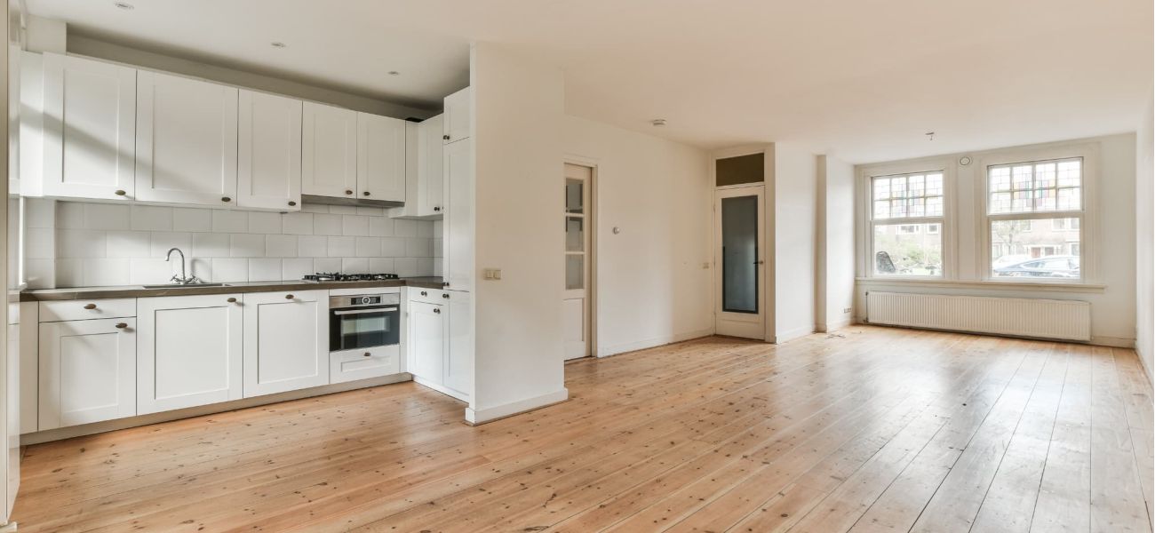 suelo de madera en cocina